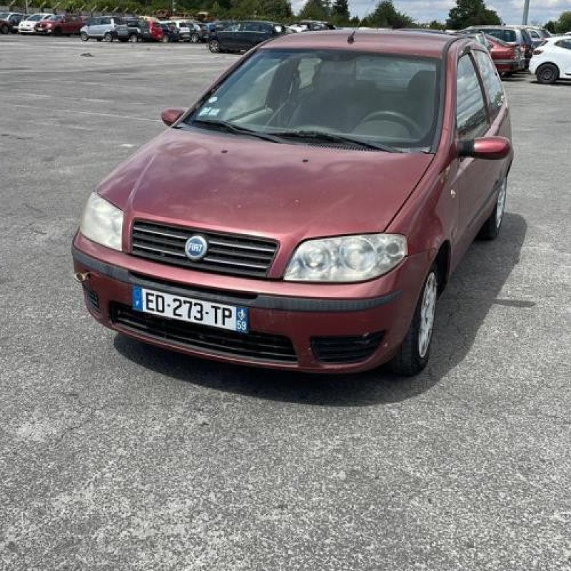Capot FIAT PUNTO 2 Photo n°20
