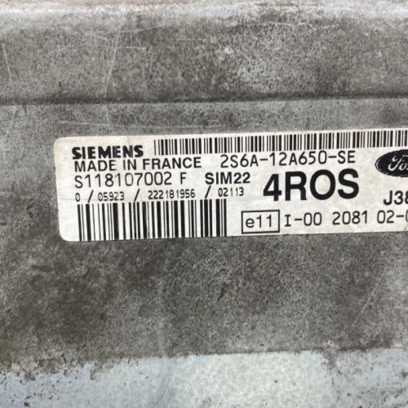 Calculateur moteur FORD FIESTA 5 Photo n°3