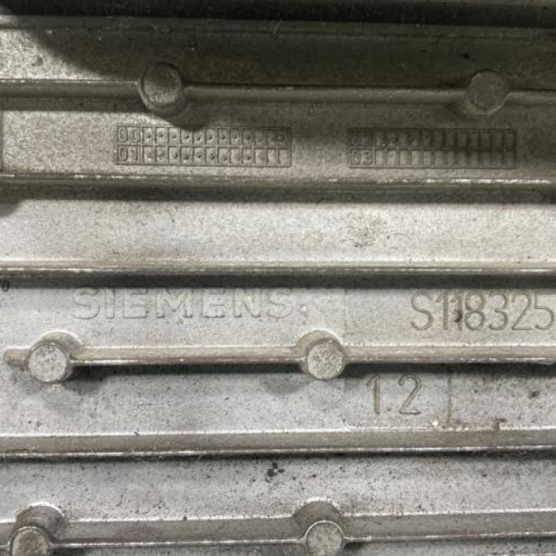 Calculateur moteur FORD FIESTA 5 Photo n°5