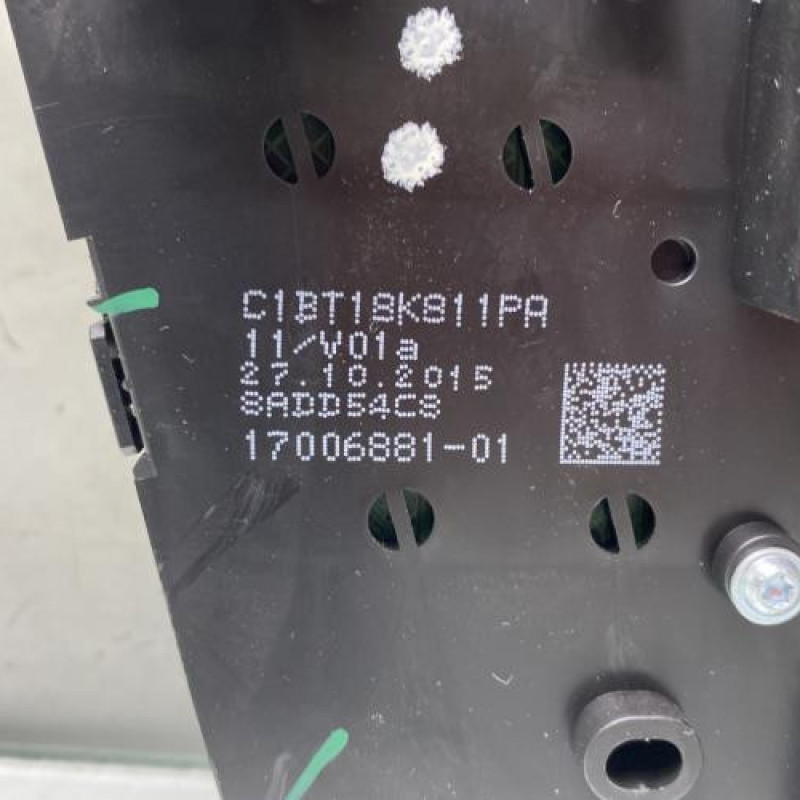 Bouton de warning FORD FIESTA 6 Photo n°3