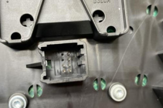 Bouton de warning FORD FIESTA 6