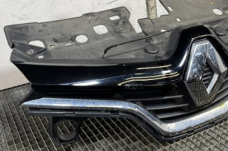 Calandre RENAULT CAPTUR 1