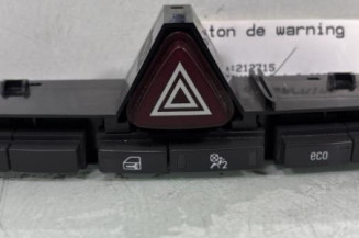 Bouton de warning OPEL CORSA D Photo n°1