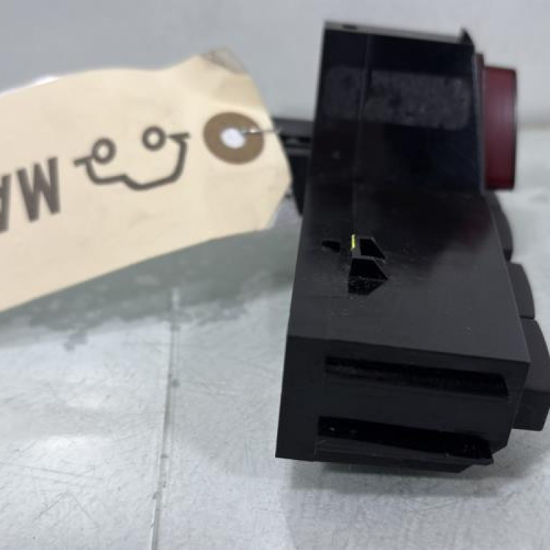 Bouton de warning OPEL CORSA D Photo n°3