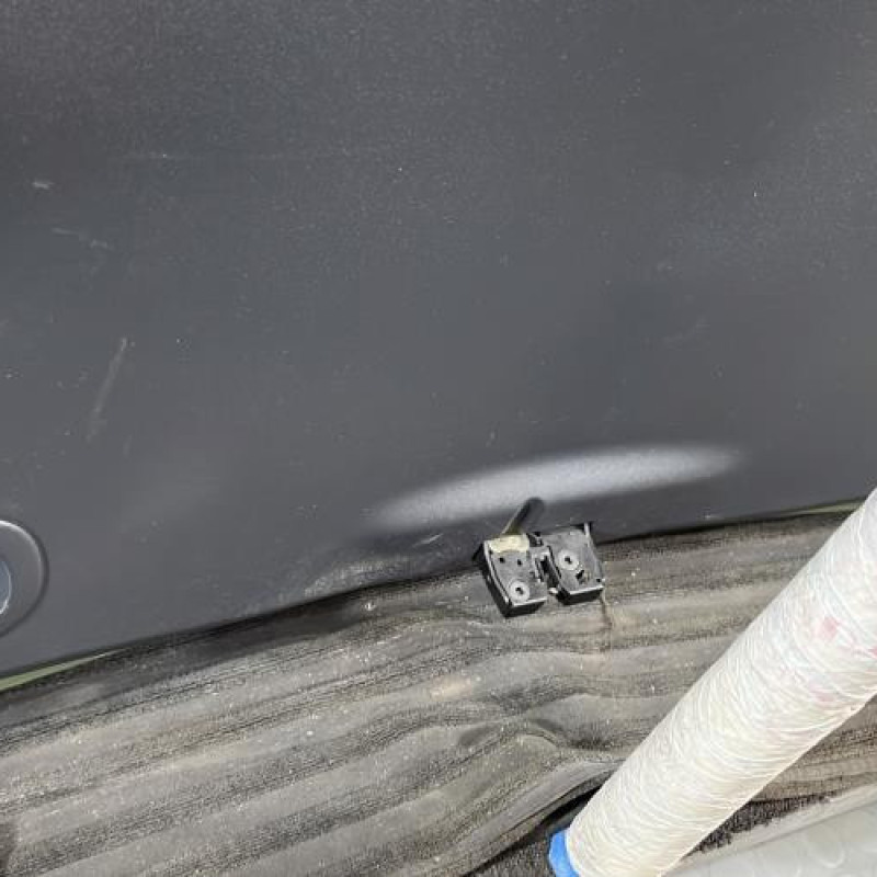 Malle/Hayon arriere RENAULT MODUS Photo n°10