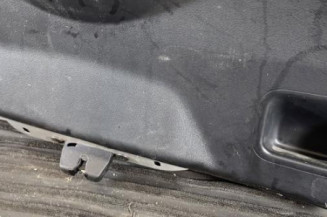 Malle/Hayon arriere PEUGEOT 207