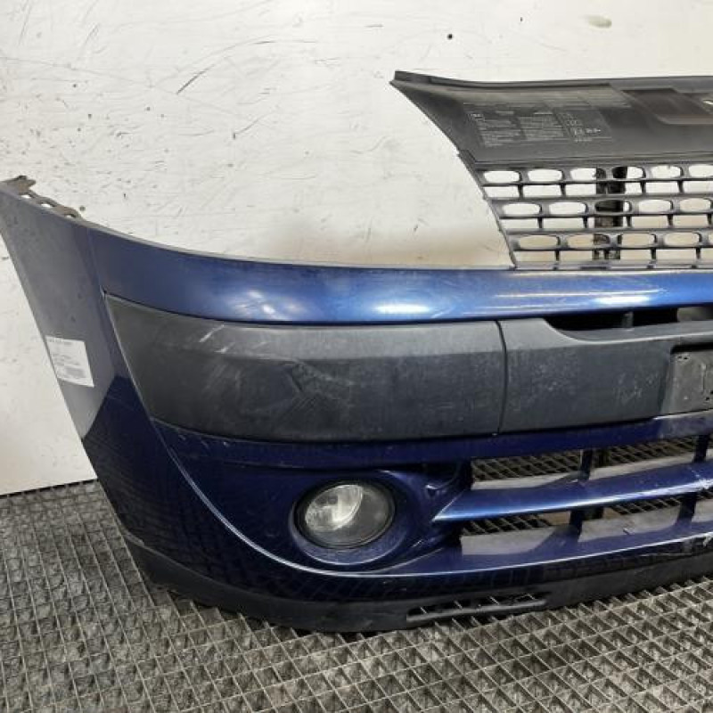 Pare choc avant RENAULT CLIO 2 Photo n°3