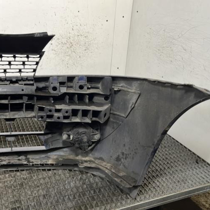 Pare choc avant RENAULT CLIO 2 Photo n°5