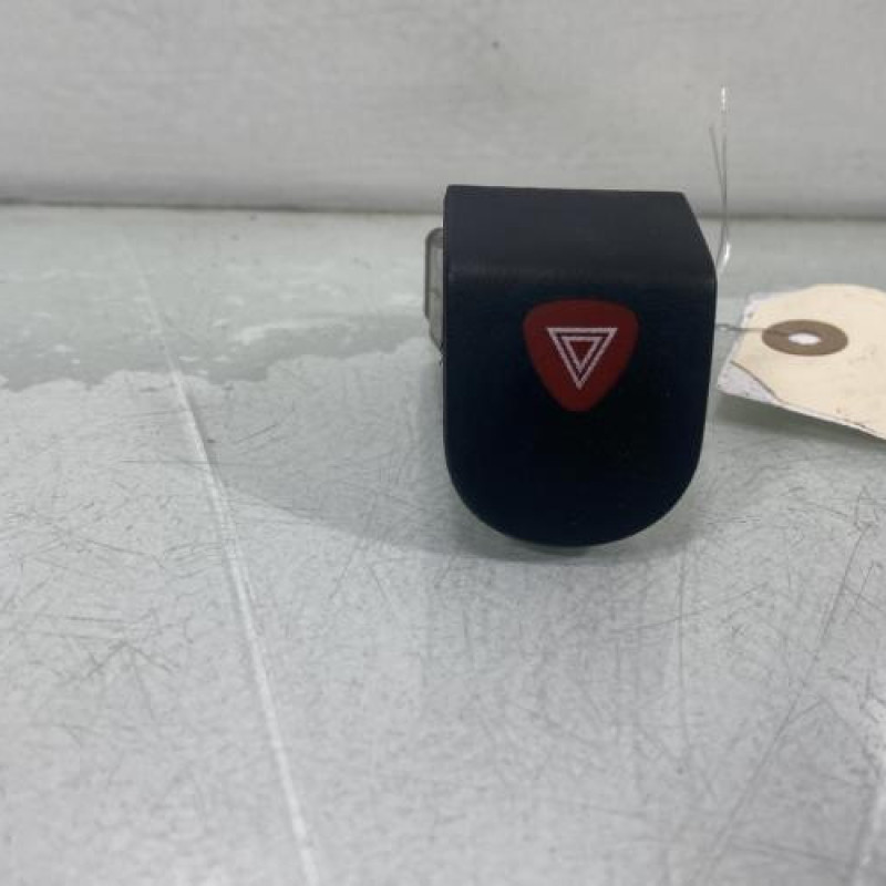 Bouton de warning RENAULT KANGOO 1 Photo n°1