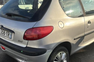 Bras essuie glace arriere PEUGEOT 206