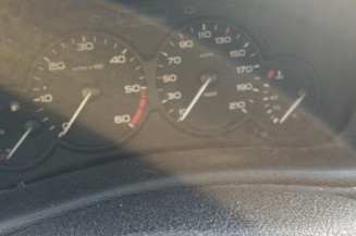 Bras essuie glace arriere PEUGEOT 206