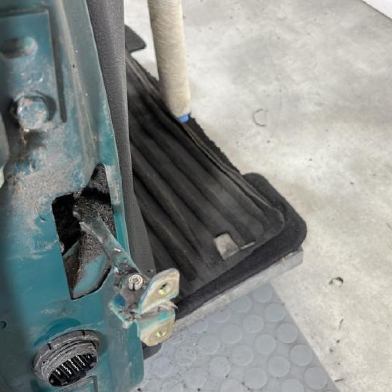 Porte avant droit PEUGEOT 306 Photo n°4