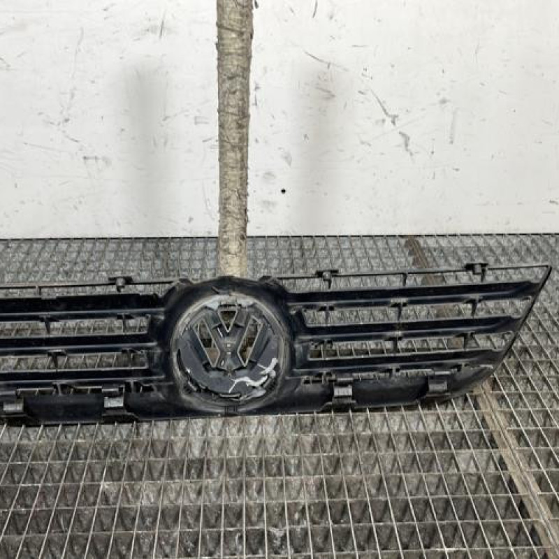 Calandre VOLKSWAGEN POLO 4 Photo n°4