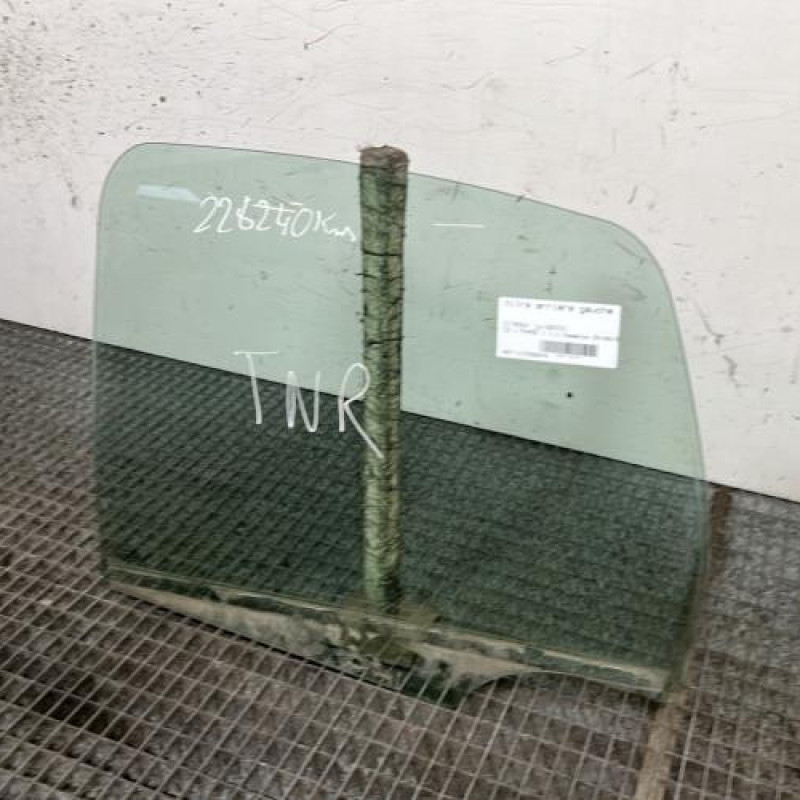 Vitre arriere gauche CITROEN C3 1 Photo n°3