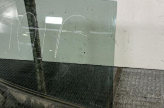 Vitre arriere droit RENAULT KADJAR