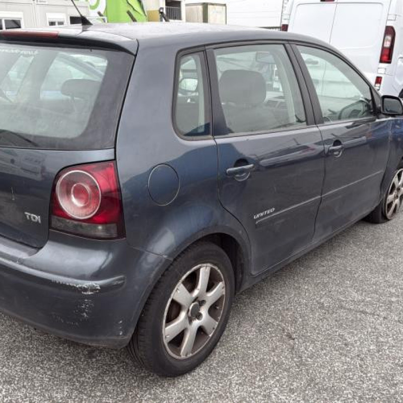 Vitre arriere droit VOLKSWAGEN POLO 4 Photo n°7