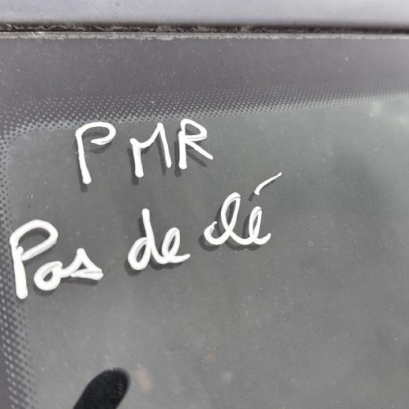 Vitre arriere droit VOLKSWAGEN POLO 4 Photo n°15