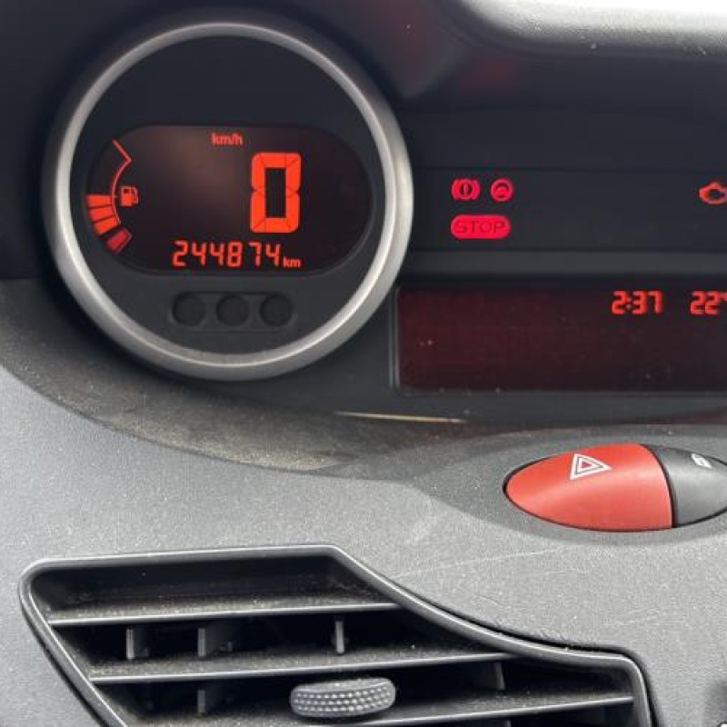 Charniere de capot RENAULT TWINGO 2 Photo n°20