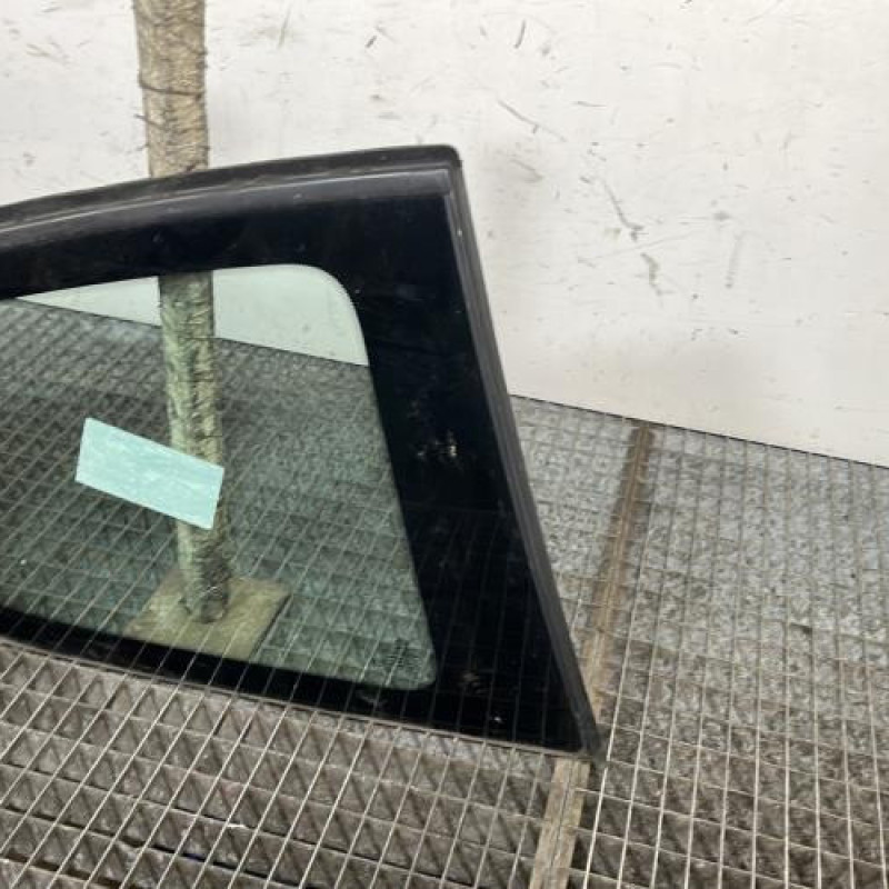 Custode arriere droit PEUGEOT 208 1 Photo n°3