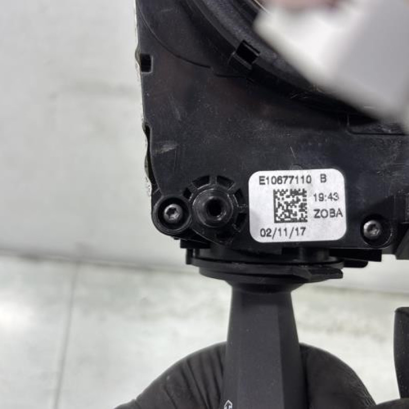 Com (Bloc Contacteur Tournant+Commodo Essuie Glace+Commodo Phare) PEUGEOT 208 1 Photo n°6