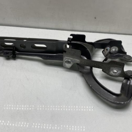 Charniere de capot PEUGEOT 208 1