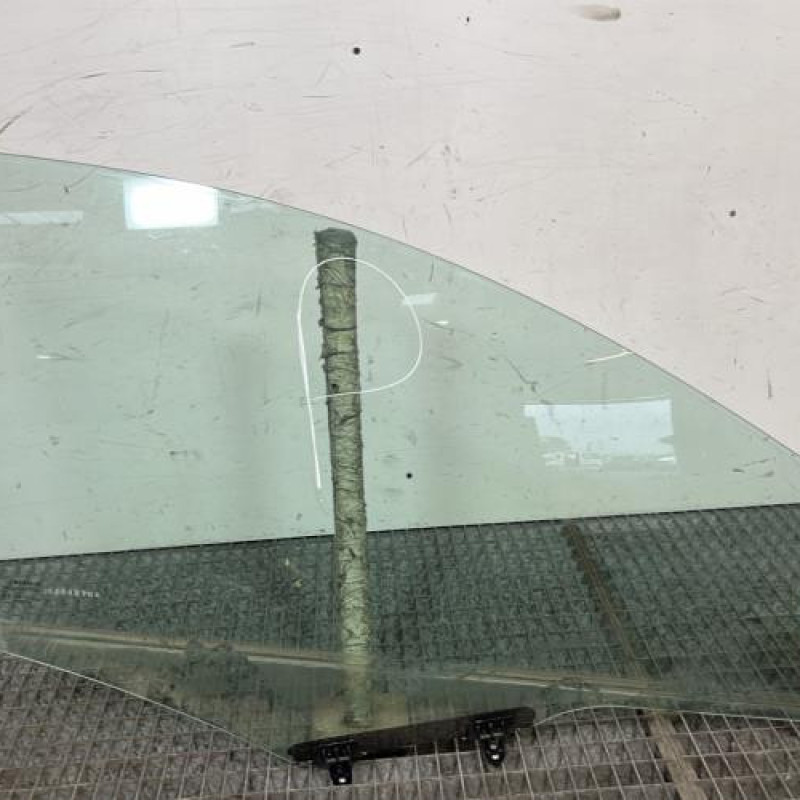 Vitre avant droit RENAULT KADJAR Photo n°1