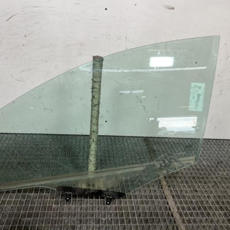 Vitre avant gauche RENAULT KADJAR Photo n°1