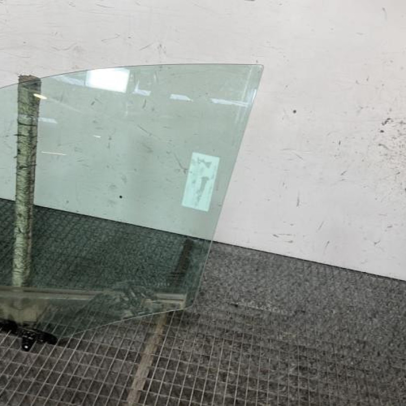 Vitre avant gauche RENAULT KADJAR Photo n°3