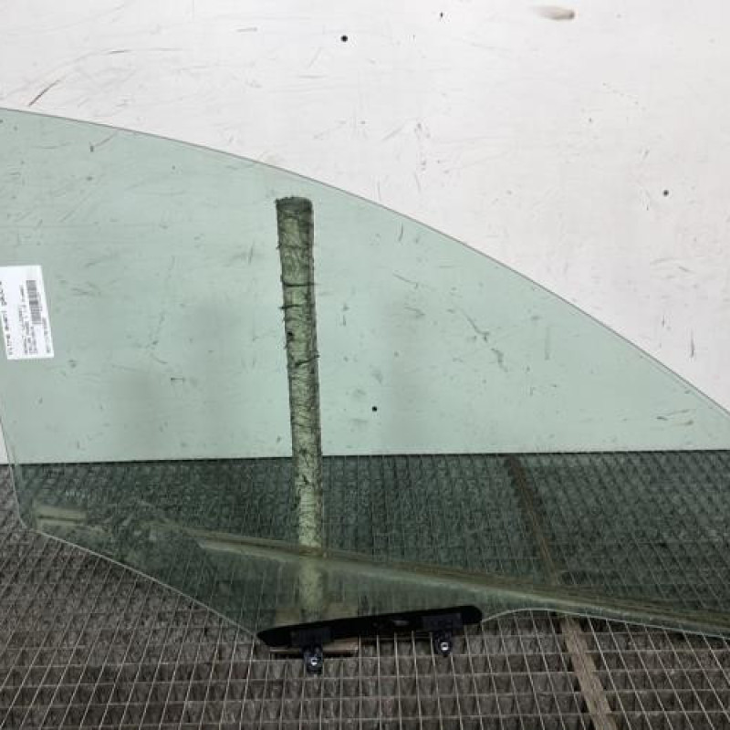 Vitre avant gauche RENAULT KADJAR Photo n°4