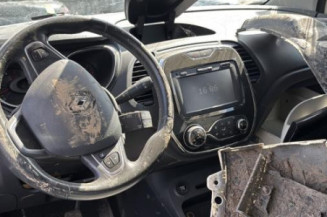 Custode arriere droit RENAULT CAPTUR 1