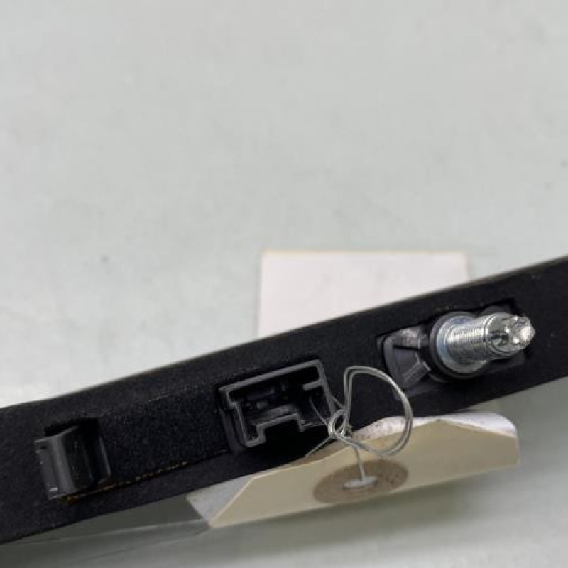 Feu arriere stop central PEUGEOT 308 2 Photo n°3