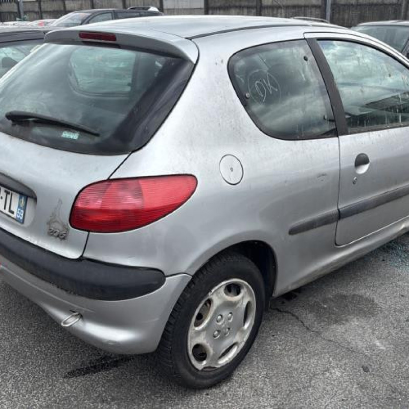 Tambour arriere droit PEUGEOT 206 Photo n°3