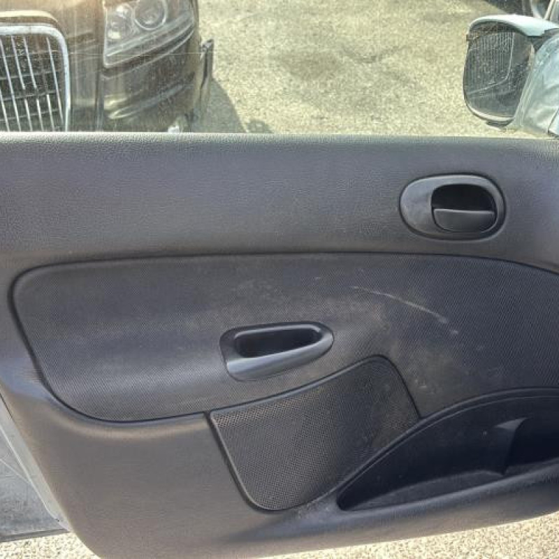 Tambour arriere droit PEUGEOT 206 Photo n°9