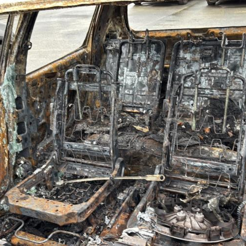 Pompe de direction PEUGEOT 307 Photo n°8