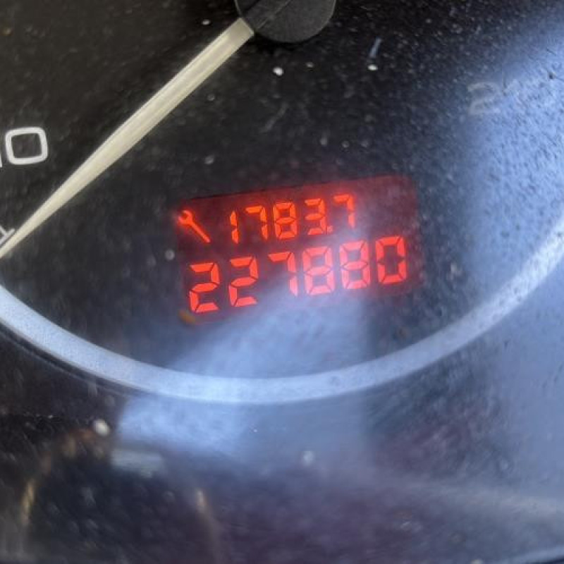 Compteur PEUGEOT 307 Photo n°9