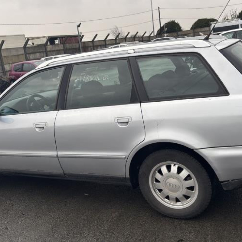 Aile avant gauche AUDI A4 1 Photo n°10