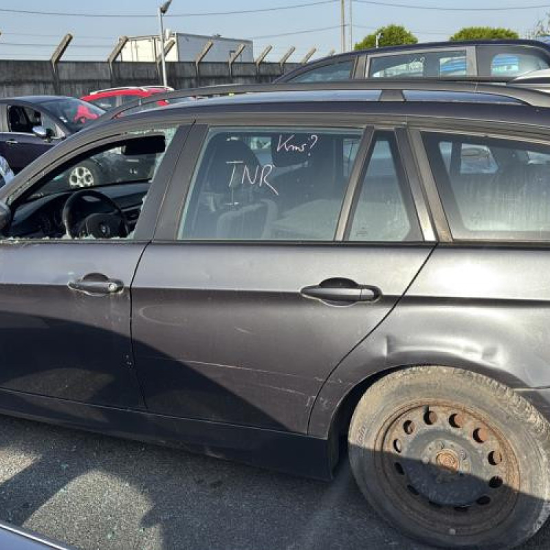 Cremaillere assistee BMW SERIE 3 E91 Photo n°15