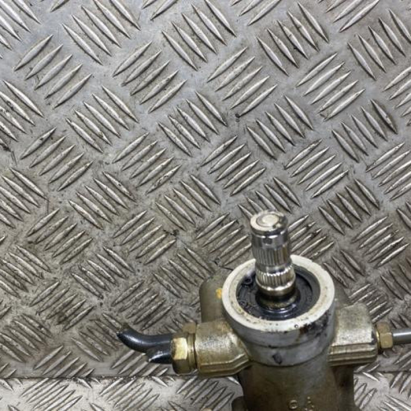 Cremaillere assistee TOYOTA RAV4 2 Photo n°4