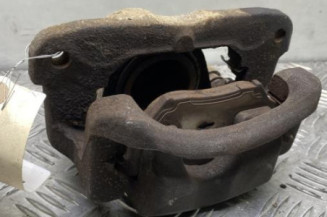 Etrier avant droit (freinage) TOYOTA RAV4 2