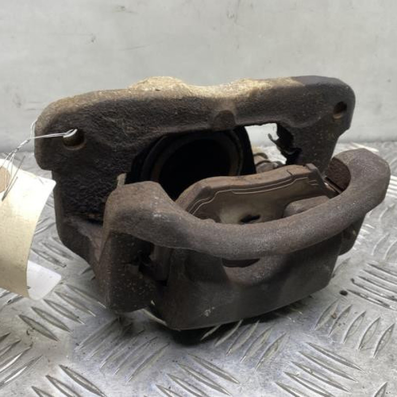 Etrier avant droit (freinage) TOYOTA RAV4 2 Photo n°3