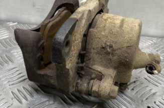 Etrier avant droit (freinage) TOYOTA RAV4 2
