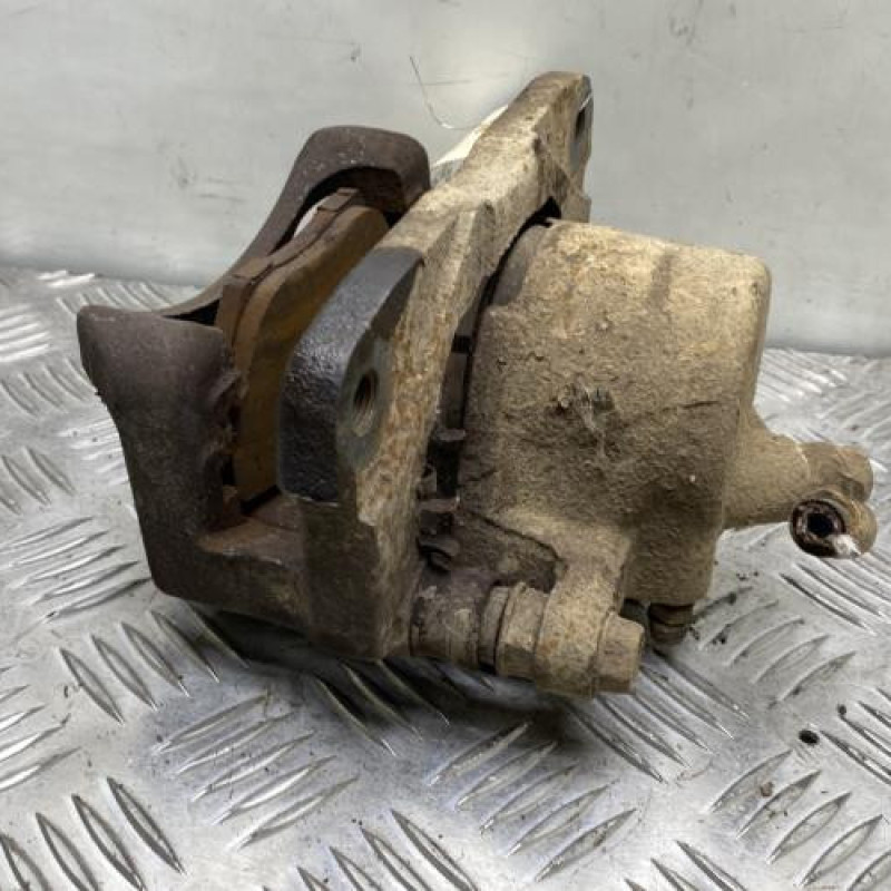 Etrier avant droit (freinage) TOYOTA RAV4 2 Photo n°4