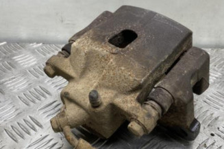 Etrier avant droit (freinage) TOYOTA RAV4 2