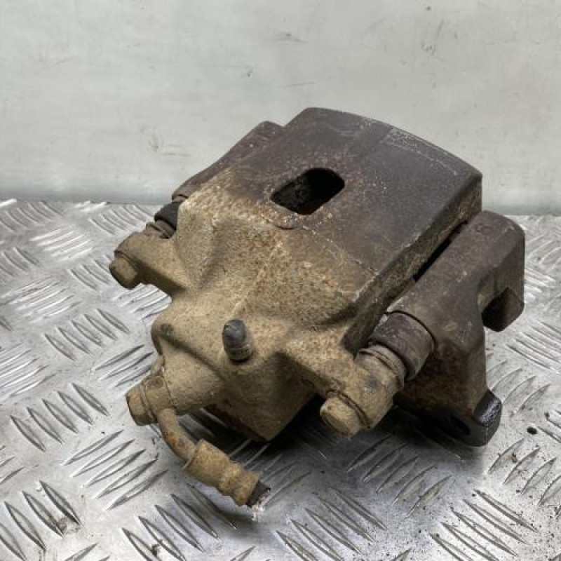 Etrier avant droit (freinage) TOYOTA RAV4 2 Photo n°7