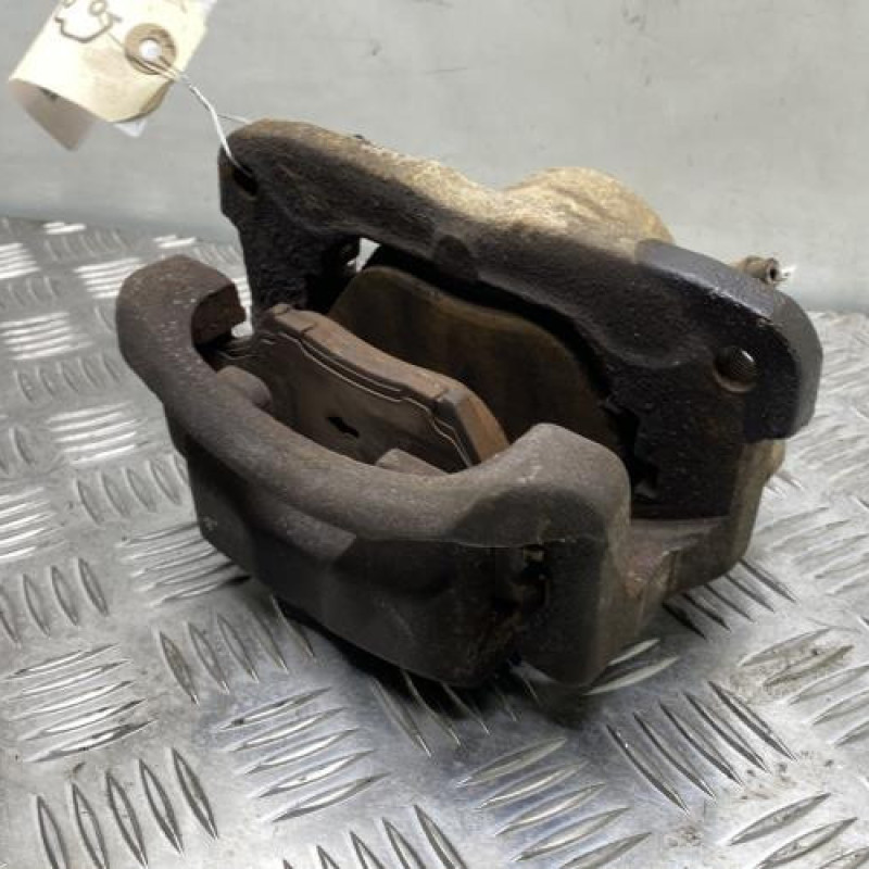 Etrier avant droit (freinage) TOYOTA RAV4 2 Photo n°8