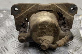 Etrier avant gauche (freinage) TOYOTA RAV4 2