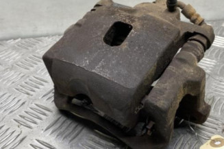 Etrier avant gauche (freinage) TOYOTA RAV4 2