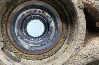 Pivot de moyeu avant gauche TOYOTA RAV4 2