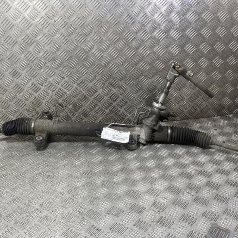 Cremaillere assistee TOYOTA AVENSIS 2 Photo n°1