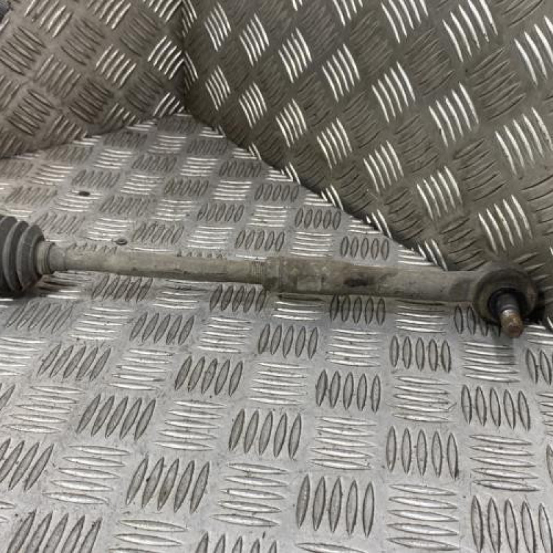 Cremaillere assistee TOYOTA AVENSIS 2 Photo n°4